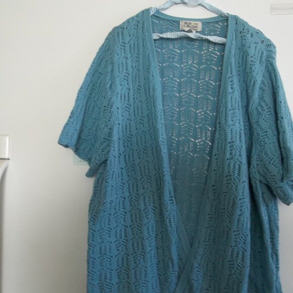 Short Sleeved Cardigan, size 2X - Picture 1 of 1